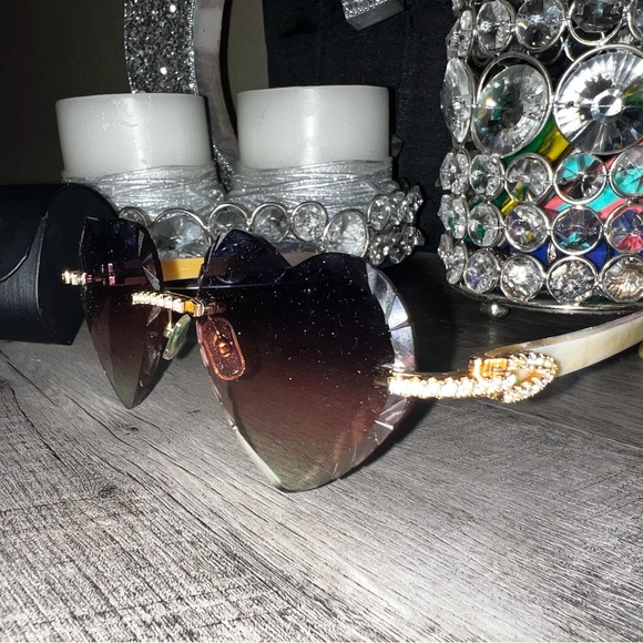 AUTHENTIC & CUSTOM 💎DIAMOND💎 CARTIER FRAMES (heart shape lenses) - Picture 7 of 8